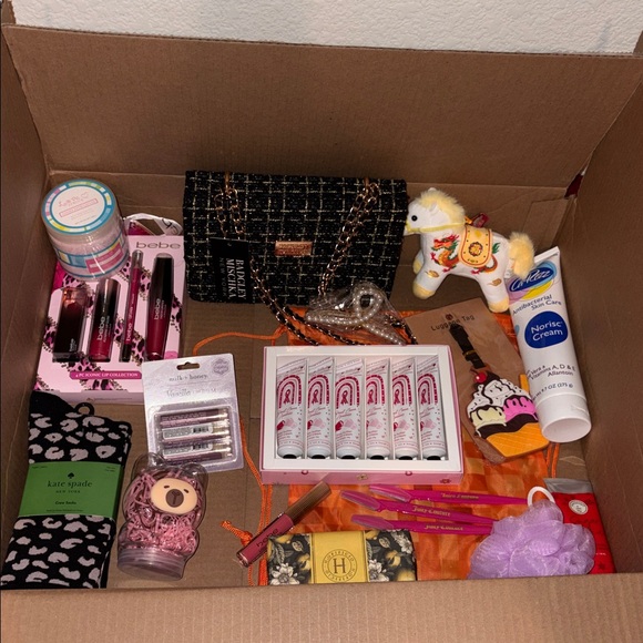 BUNDLE Box - Picture 1 of 7